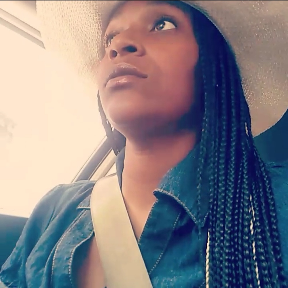 Meet your Posher, Ari B